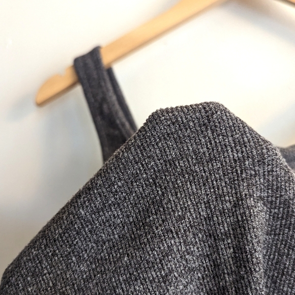 American Eagle AE Cropped Cinch-Front Tank Top - Picture 3 of 7